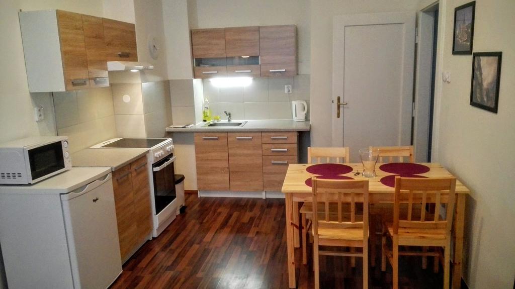Jezerka Apartments Praha Bagian luar foto