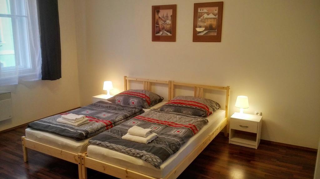 Jezerka Apartments Praha Bagian luar foto