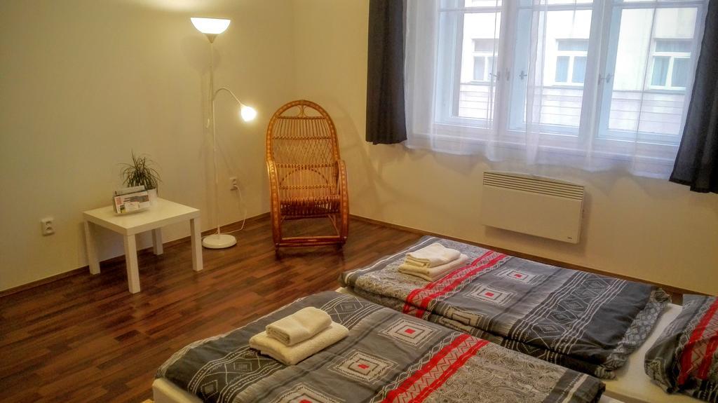 Jezerka Apartments Praha Bagian luar foto