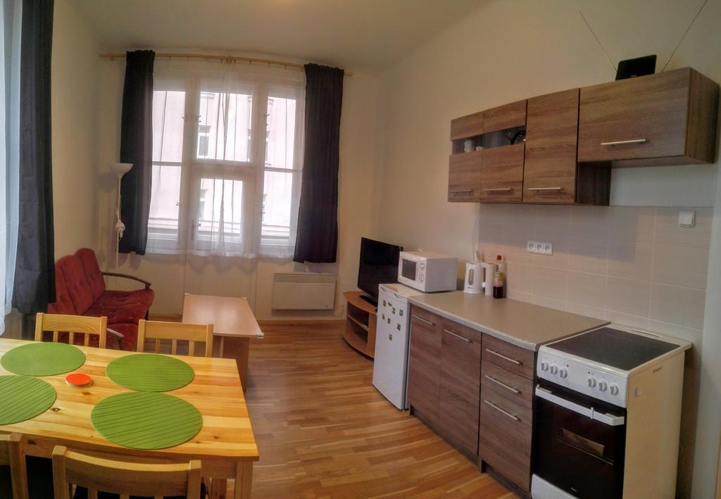 Jezerka Apartments Praha Bagian luar foto