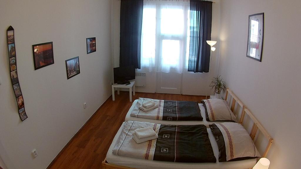 Jezerka Apartments Praha Bagian luar foto