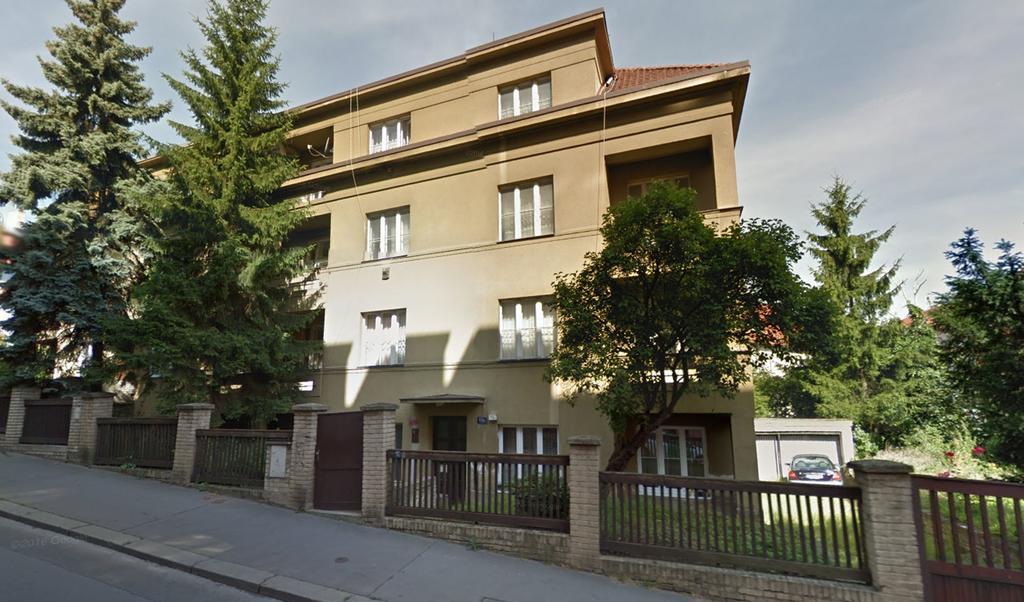 Jezerka Apartments Praha Bagian luar foto