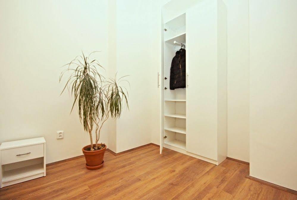 Jezerka Apartments Praha Bagian luar foto